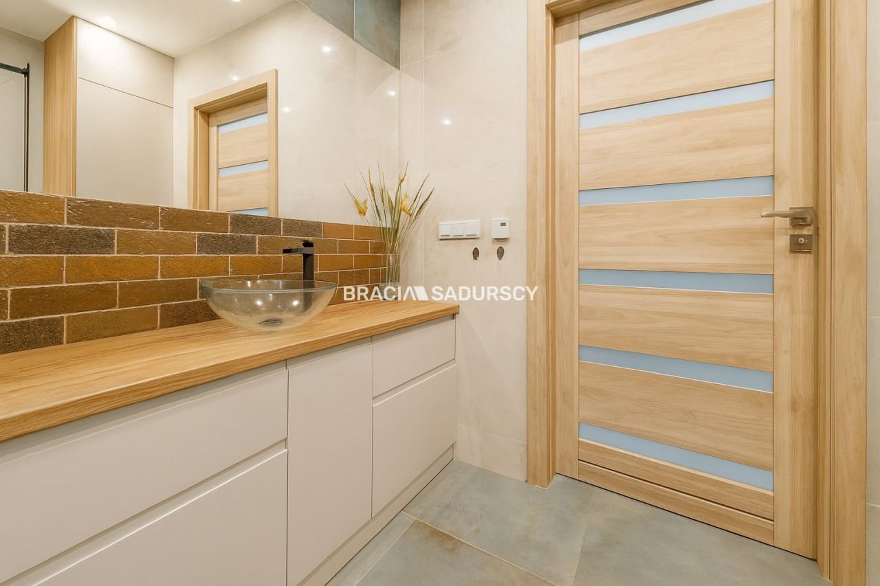 Mieszkanie 4-pokojowe Myślenice, ul. Zacisze. Zdjęcie 36