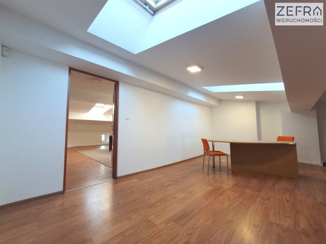 Biuro Kraków Zwierzyniec, ul. gen. Tadeusza Kościuszki. Zdjęcie 1