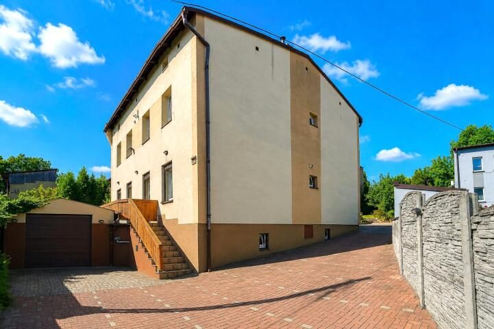 dom wolnostojący, 5 pokoi Piekary Śląskie, ul. Bytomska. Zdjęcie 2