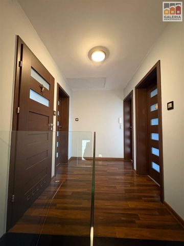 dom wolnostojący, 5 pokoi Kielanówka. Zdjęcie 9