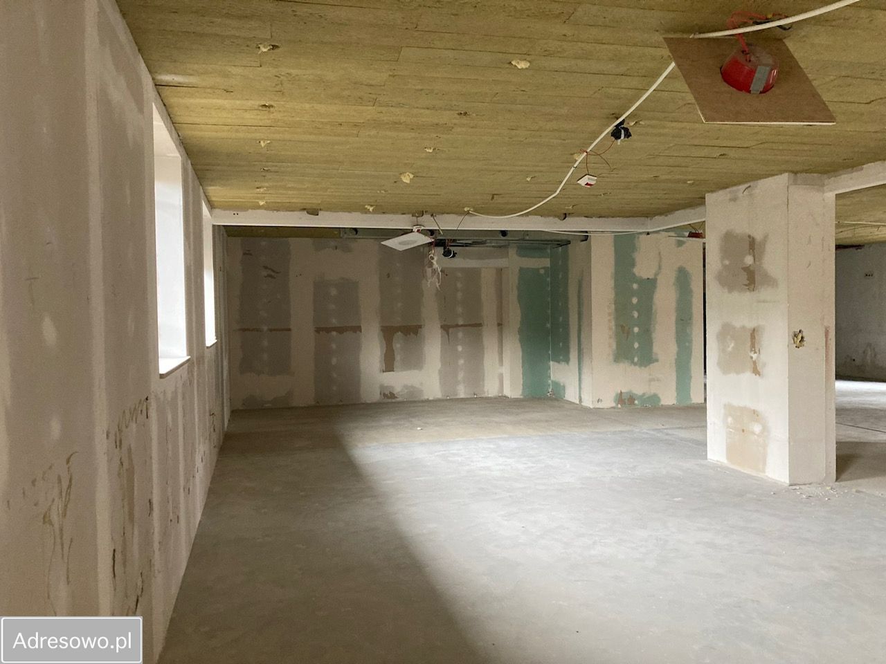 Lokal Krynica Morska, ul. Przyjaźni. Zdjęcie 2