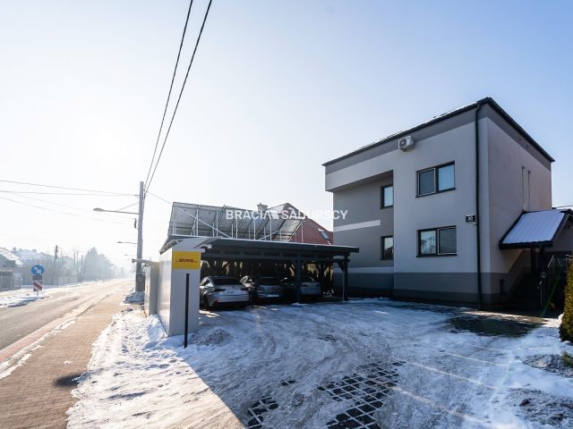 dom wolnostojący, 12 pokoi Niepołomice, al. Dębowa. Zdjęcie 24