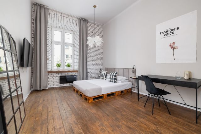 Mieszkanie 4-pokojowe Kraków Stare Miasto, ul. Starowiślna. Zdjęcie 1