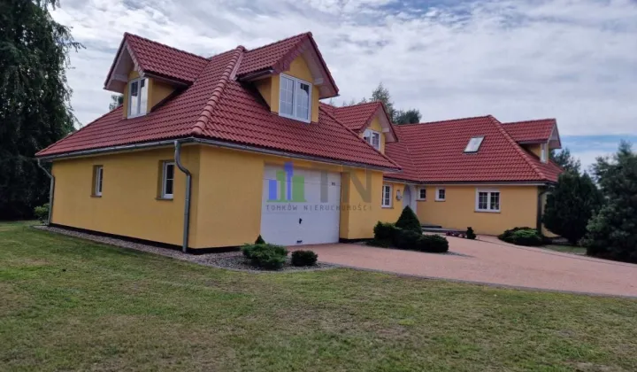 dom wolnostojący, 9 pokoi Chwałowice