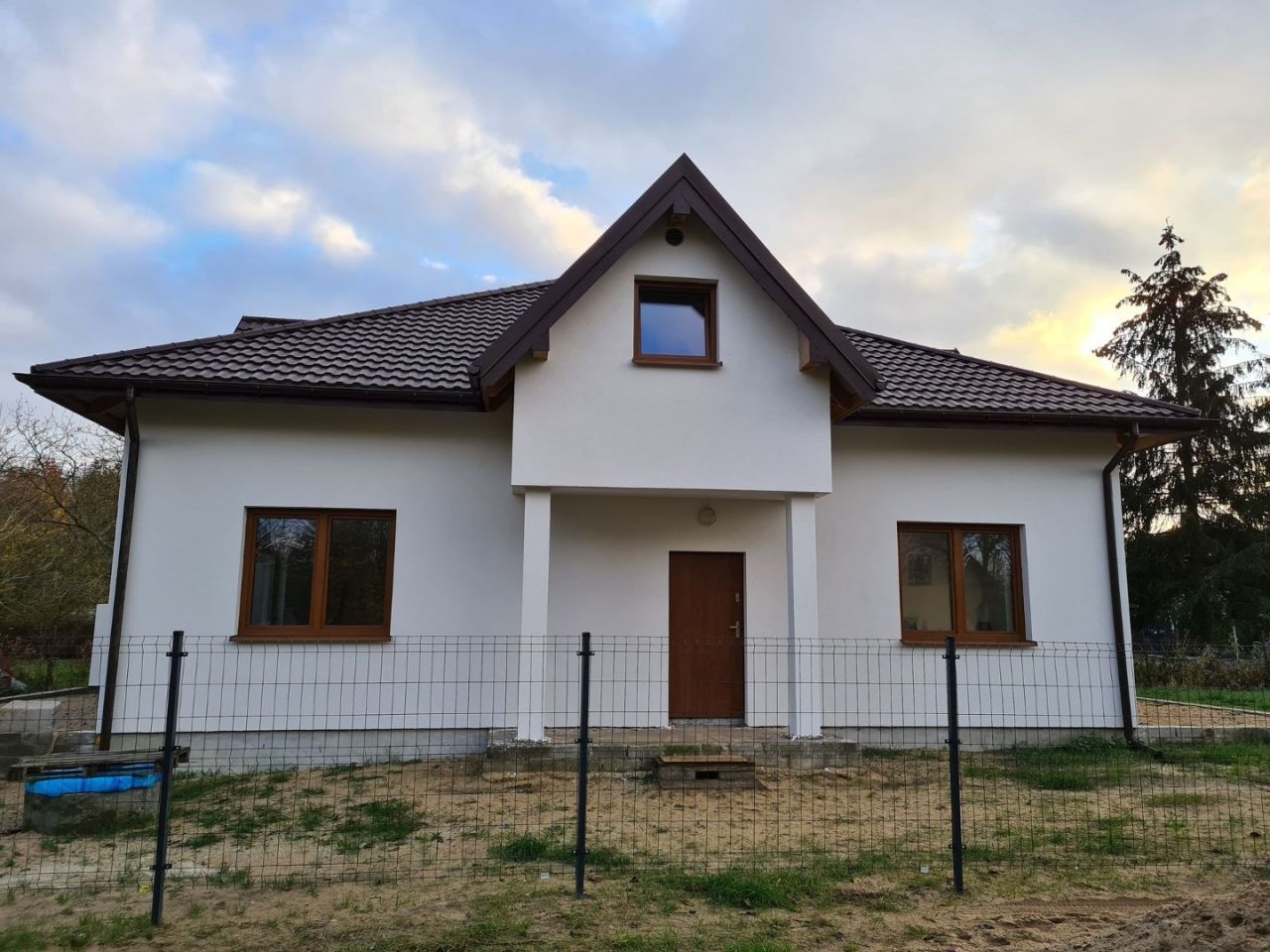 dom wolnostojący, 6 pokoi Łódź Teofilów, ul. Czerwonych Maków