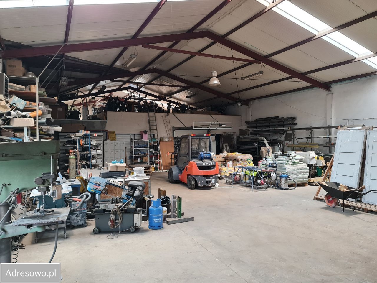 Hala/magazyn Laski. Zdjęcie 6