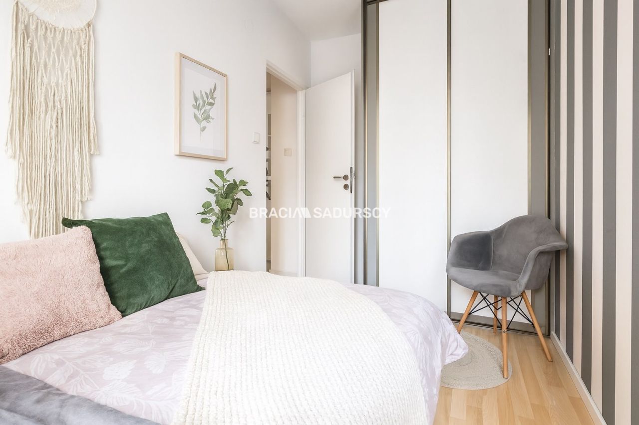 Mieszkanie 3-pokojowe Kraków Stare Miasto, ul. Paulińska. Zdjęcie 2