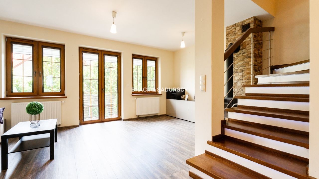 dom szeregowy, 4 pokoje Bibice, ul. Leśna. Zdjęcie 5