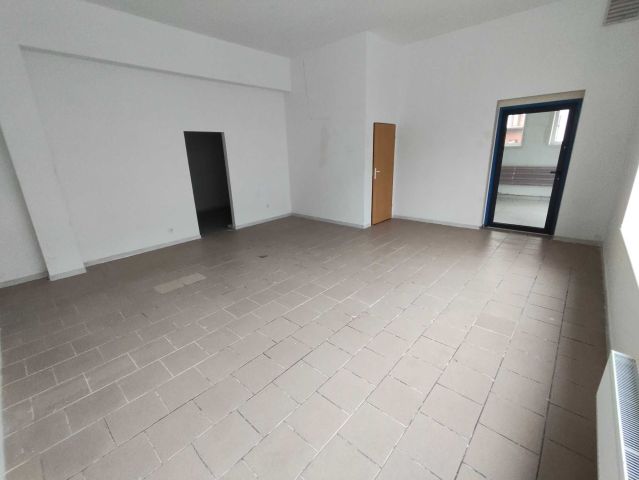 Lokal Jarocin, os. Osiedle Konstytucji 3 Maja. Zdjęcie 1