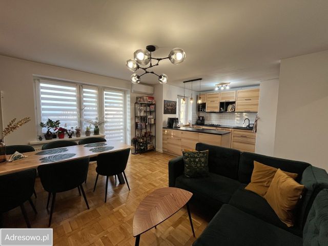 Mieszkanie 4-pokojowe Tarnowskie Góry, ul. Ułańska. Zdjęcie 1