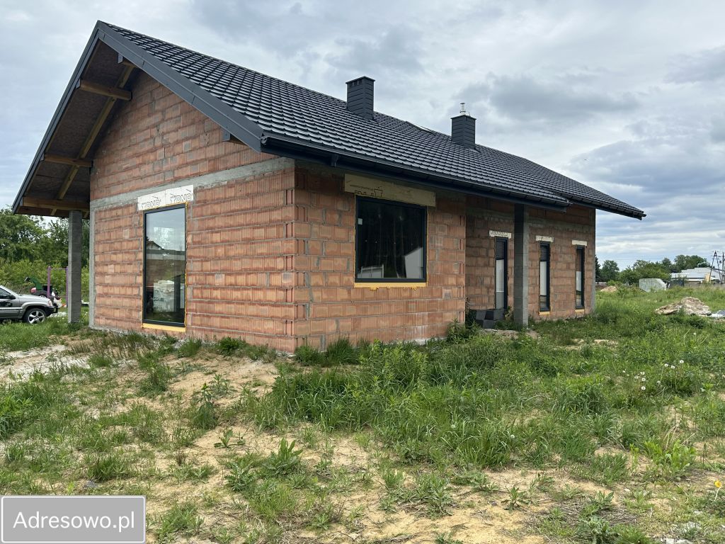 dom wolnostojący, 4 pokoje Malinie. Zdjęcie 4