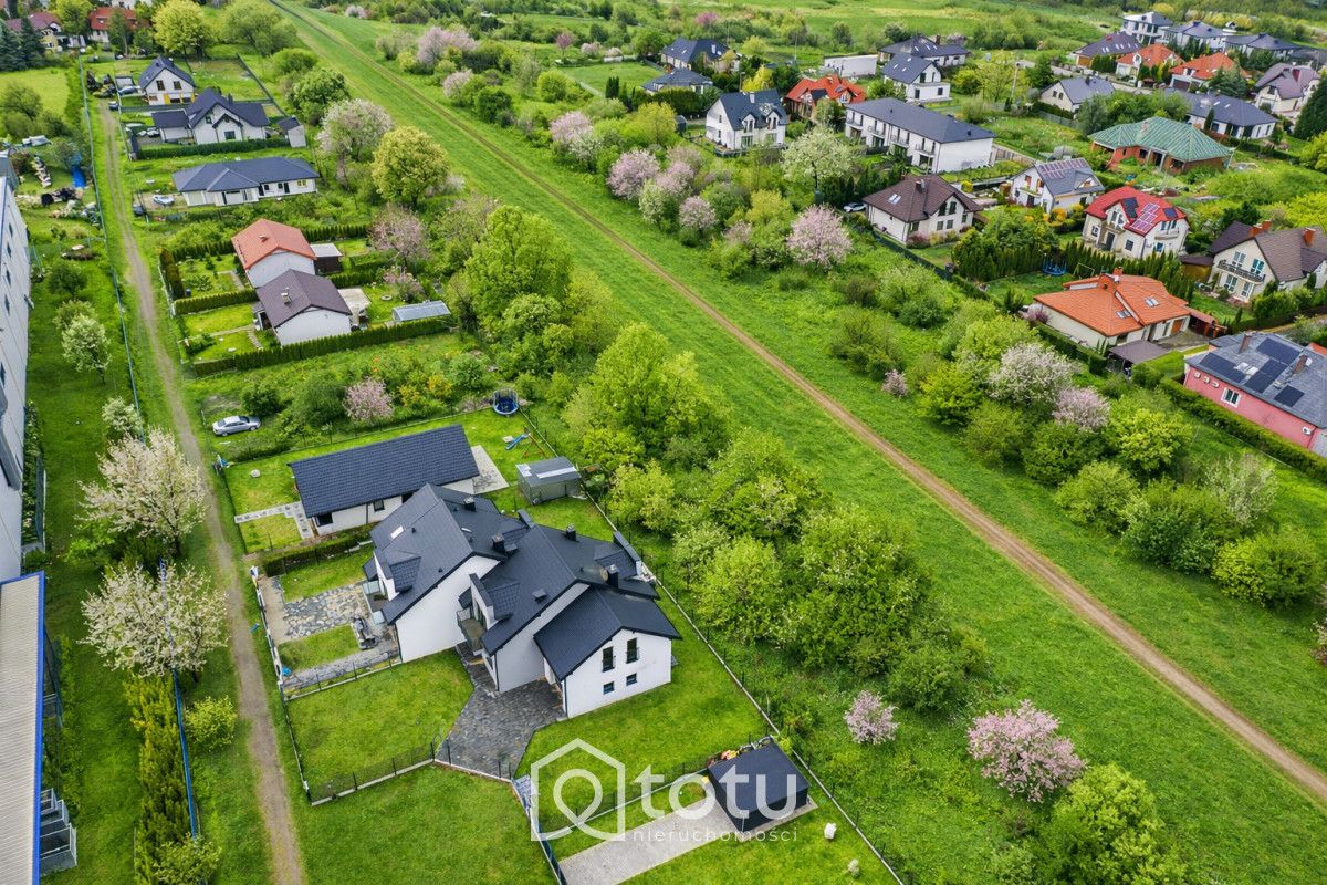 bliźniak, 5 pokoi Błonie, ul. Lesznowska. Zdjęcie 12