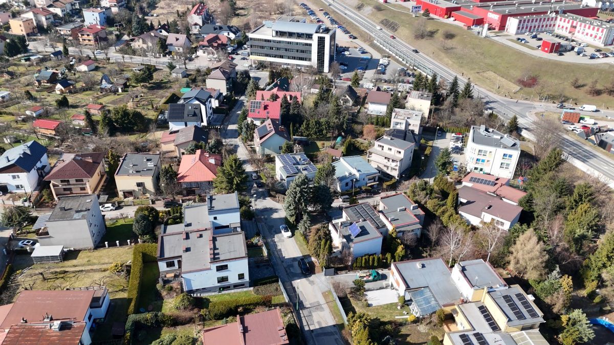 bliźniak, 5 pokoi Wieliczka, ul. Willowa. Zdjęcie 18