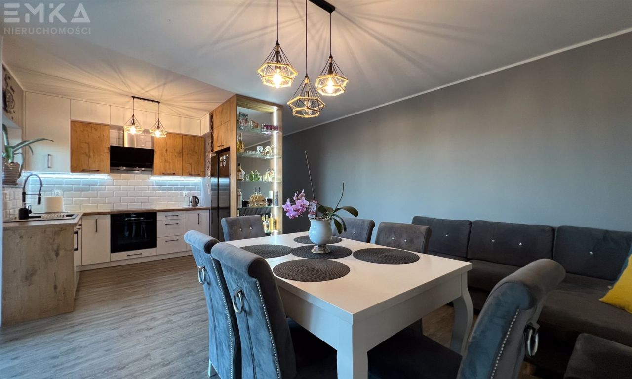 Mieszkanie 4-pokojowe Starogard Gdański, ul. Alojzego Pawła Gusowskiego. Zdjęcie 5