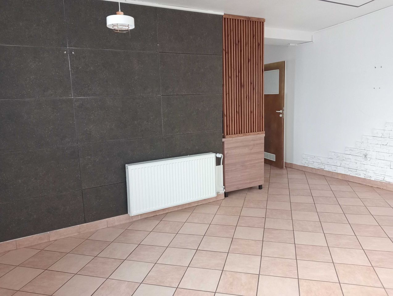 Lokal Ostrowiec Świętokrzyski Centrum. Zdjęcie 3