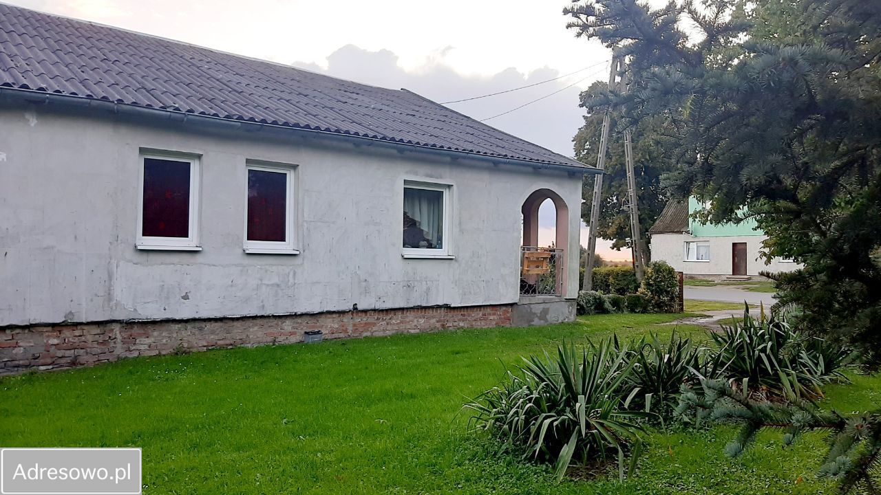 dom wolnostojący, 5 pokoi Jeziernik. Zdjęcie 1