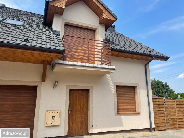 dom szeregowy, 6 pokoi Plewiska, ul. Południowa. Zdjęcie 1