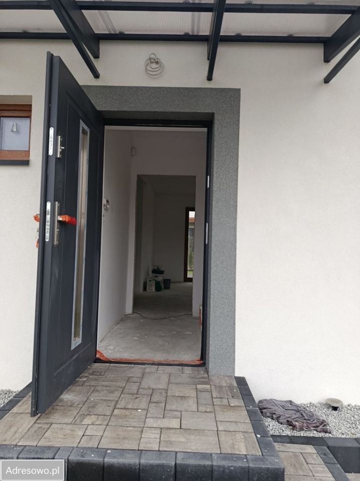 dom wolnostojący, 5 pokoi Glinianka. Zdjęcie 2