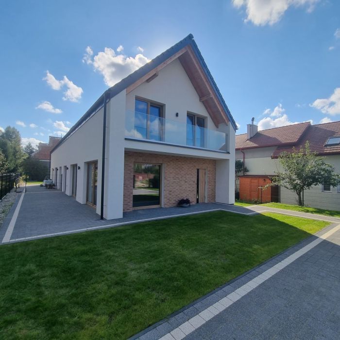 bliźniak, 5 pokoi Straszyn, ul. Tęczowa