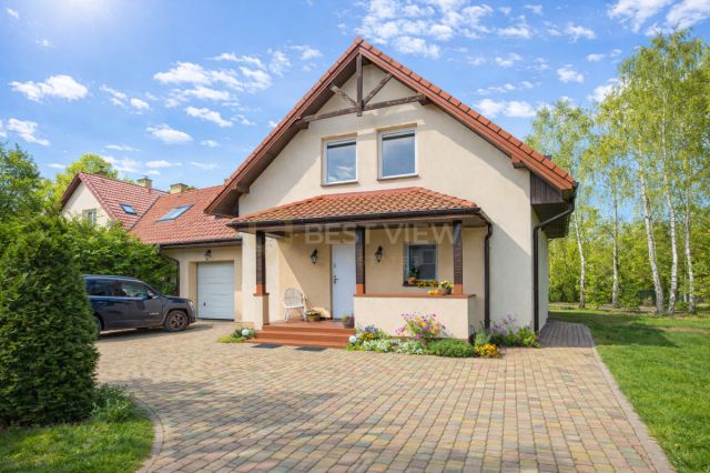 dom wolnostojący, 5 pokoi Legionowo. Zdjęcie 1