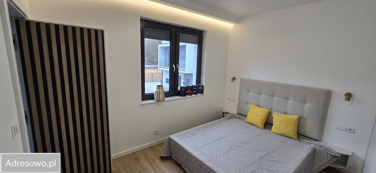 Mieszkanie 3-pokojowe Dąbrowa Górnicza Gołonóg, ul. Laski. Zdjęcie 1