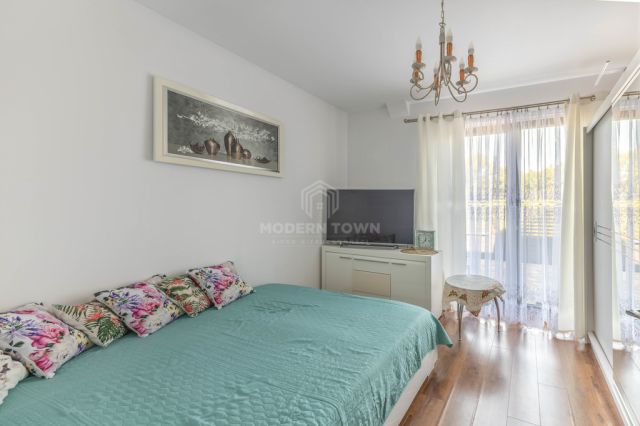 dom wolnostojący, 5 pokoi Nowe Miasto. Zdjęcie 9