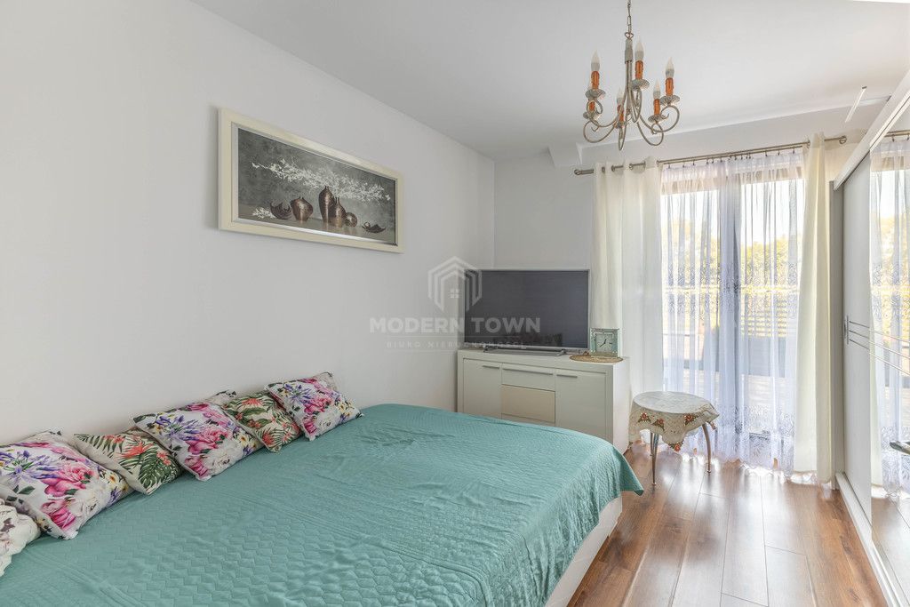 dom wolnostojący, 5 pokoi Nowe Miasto. Zdjęcie 9