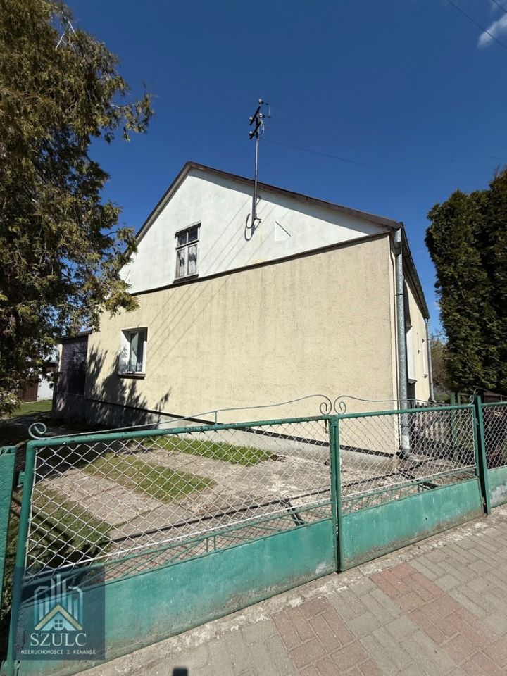 dom wolnostojący, 3 pokoje Mała Huta. Zdjęcie 2