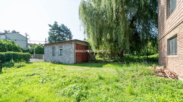 dom wolnostojący, 8 pokoi Libertów, ul. św. Floriana. Zdjęcie 19