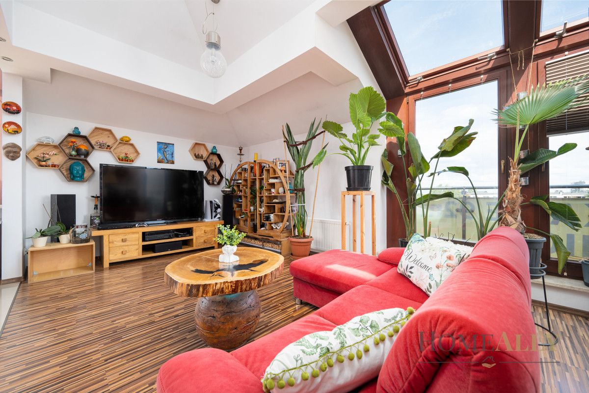 Pruszków, ul. Działkowa Mieszkanie - 4 pokoje - 93 m² - 5 piętro