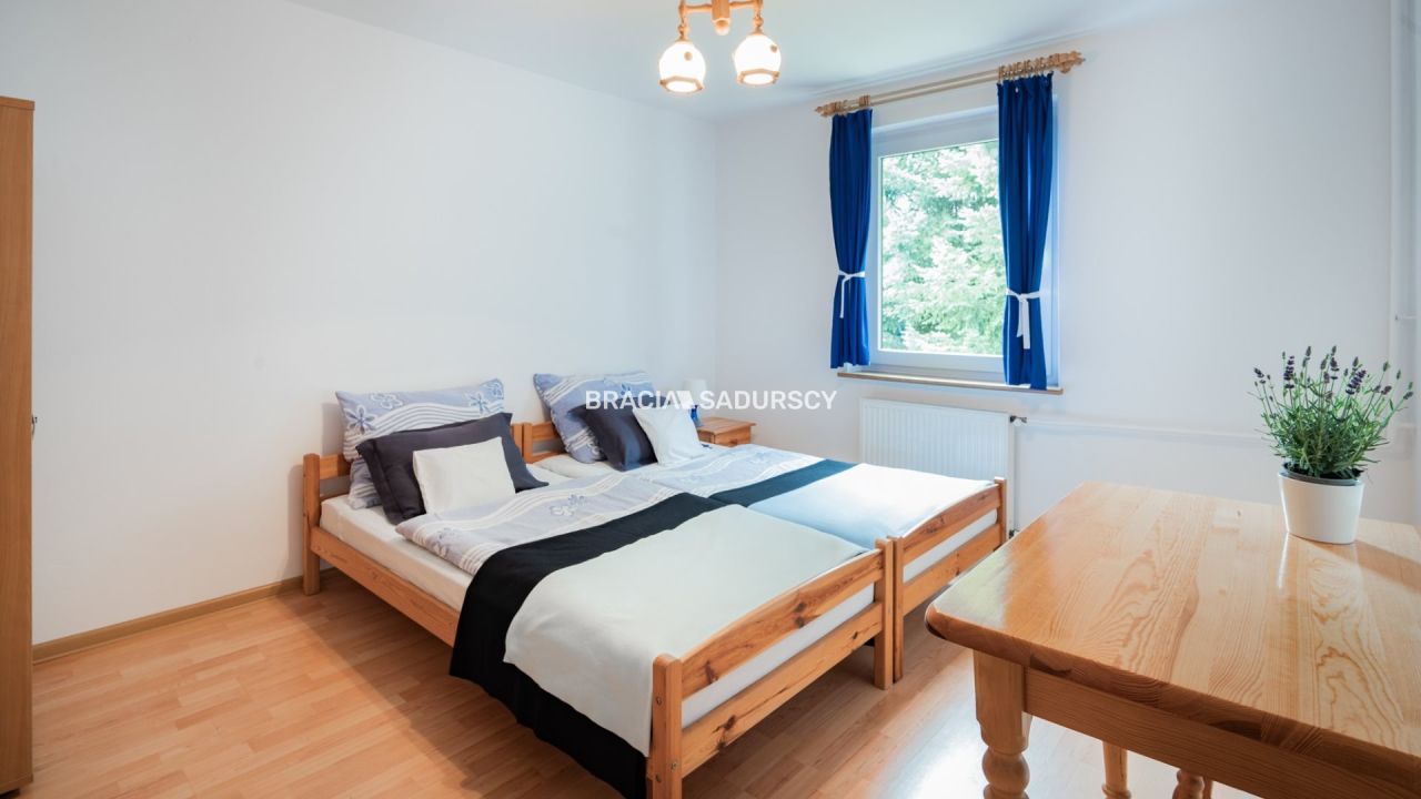 dom wolnostojący, 10 pokoi Łazy. Zdjęcie 14