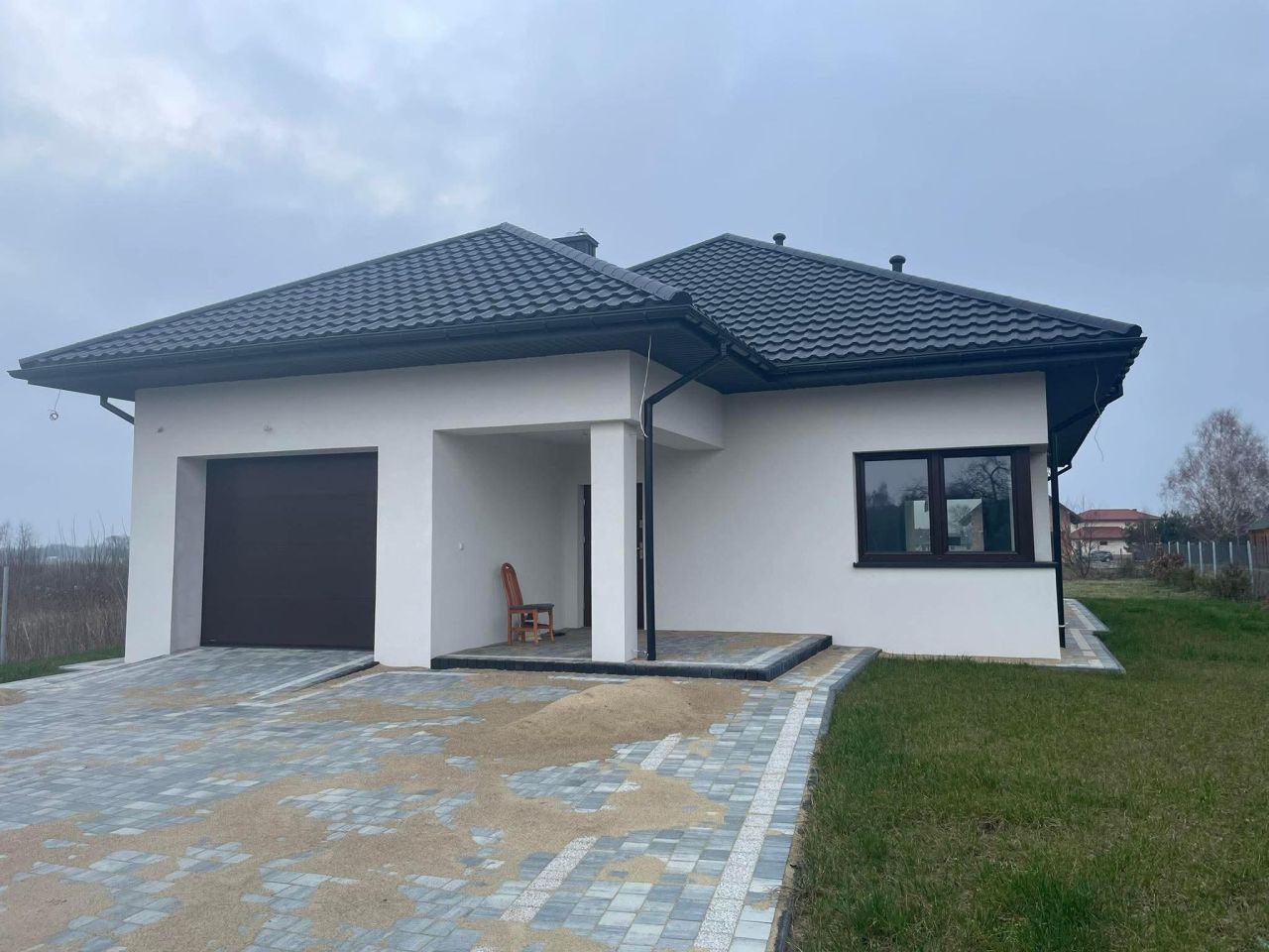 dom wolnostojący, 4 pokoje Kajetany, ul. Czarny Las. Zdjęcie 2