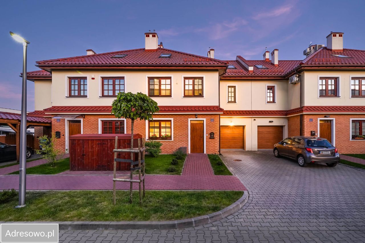 dom szeregowy, 6 pokoi Warszawa Wilanów, ul. Cicha Dolina