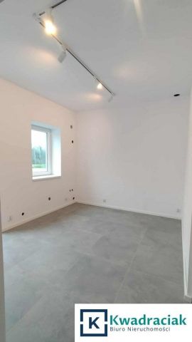 Lokal Krosno Polanka, ul. ks. Stanisława Decowskiego. Zdjęcie 13