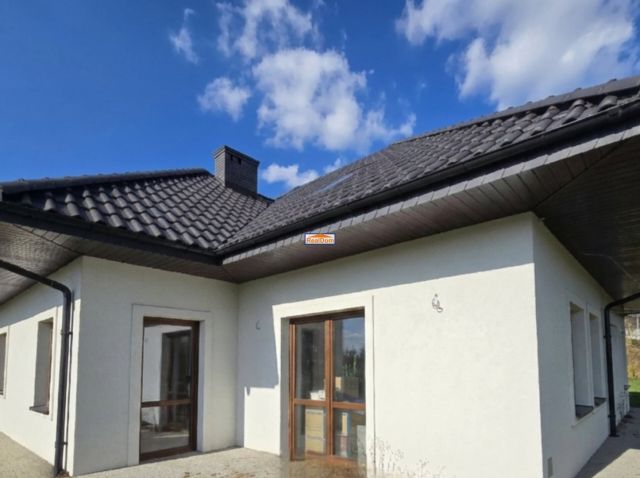 dom wolnostojący, 6 pokoi Tomaszowice. Zdjęcie 9