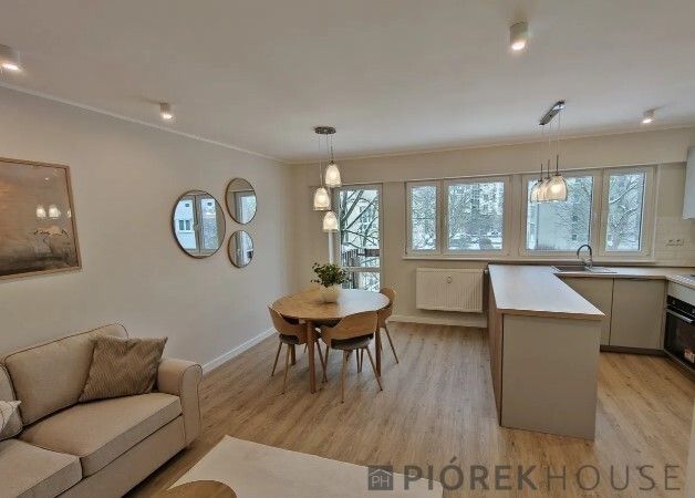 Mieszkanie 3-pokojowe Warszawa Bielany, ul. Literacka. Zdjęcie 2