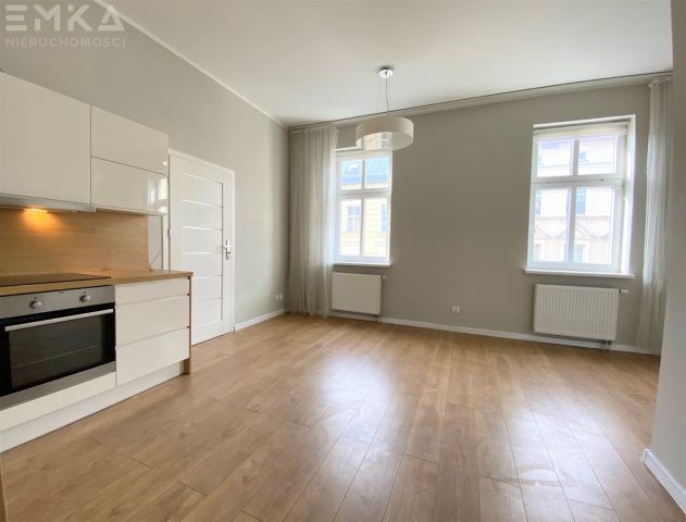 Mieszkanie 2-pokojowe Bydgoszcz Śródmieście, ul. Bolesława Chrobrego. Zdjęcie 2