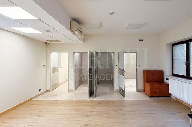 Biuro Kraków Prądnik Czerwony, ul. Jana Pawła Woronicza. Zdjęcie 9