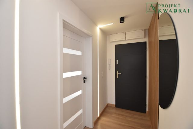 Mieszkanie 3-pokojowe Knurów, ul. Jedności Narodowej. Zdjęcie 2