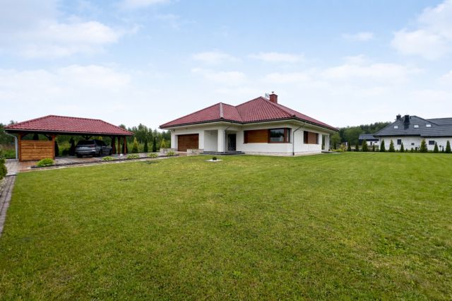 dom wolnostojący, 4 pokoje Głogów Małopolski, ul. Zawilcowa. Zdjęcie 1