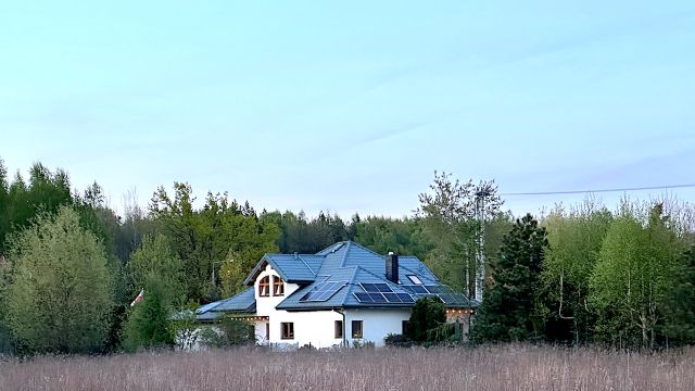 dom wolnostojący, 8 pokoi Borzęcin Duży, ul. Spacerowa. Zdjęcie 1