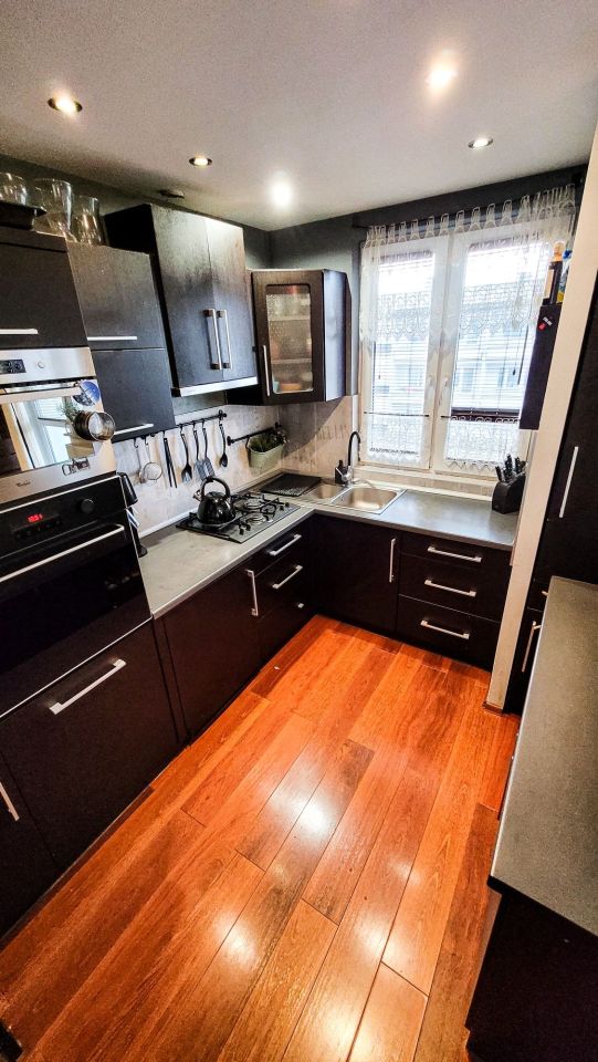 Mieszkanie 3-pokojowe Cieszyn, ul. Skrajna. Zdjęcie 2