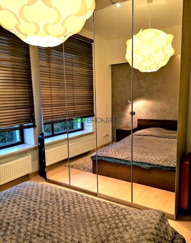 Mieszkanie 3-pokojowe Warszawa Wilanów. Zdjęcie 2