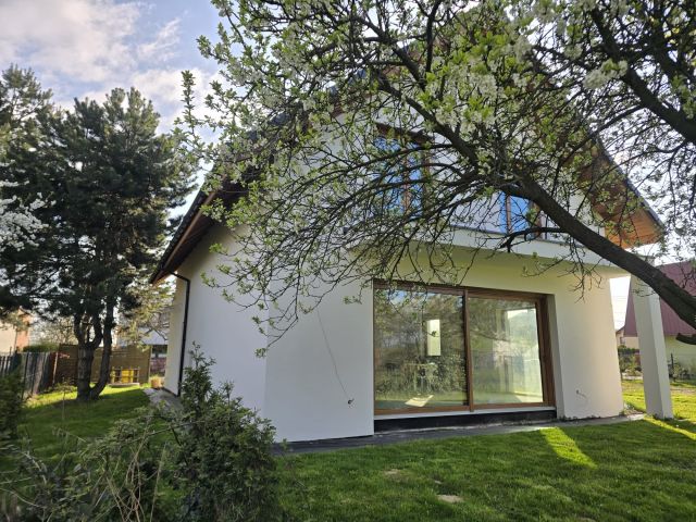 dom wolnostojący, 5 pokoi Pogwizdów Łysa, ul. Szkolna. Zdjęcie 2