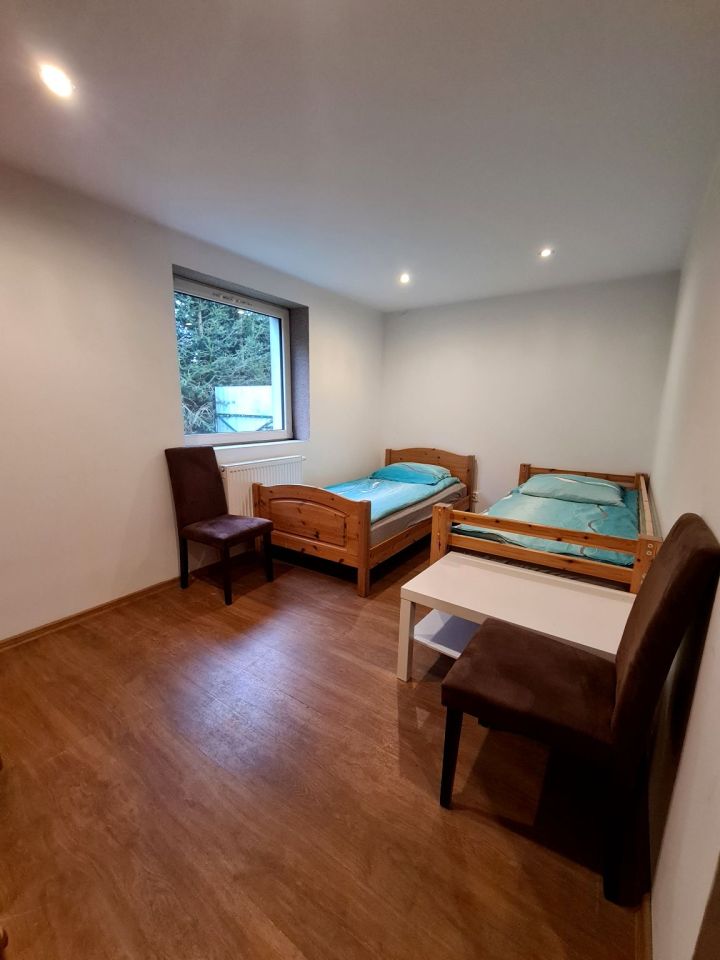 dom wolnostojący, 6 pokoi Ługowina. Zdjęcie 18