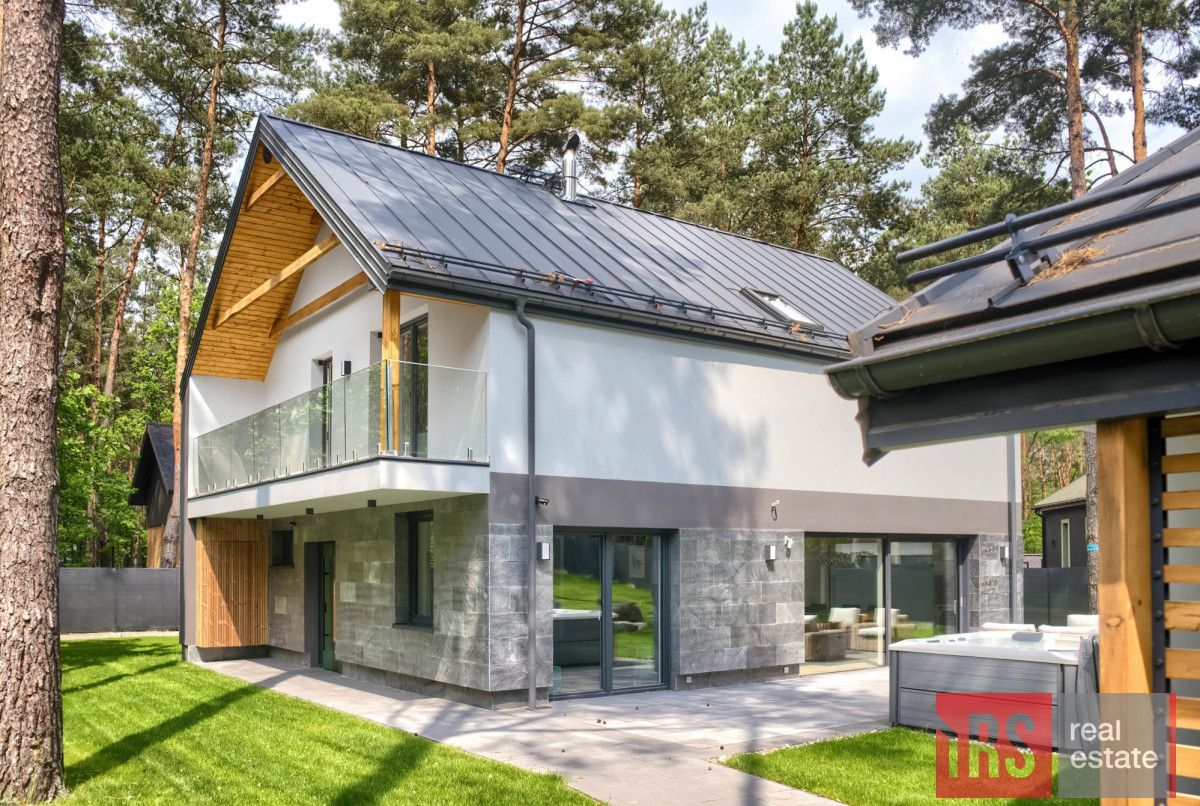 dom wolnostojący, 5 pokoi Sulejówek. Zdjęcie 1