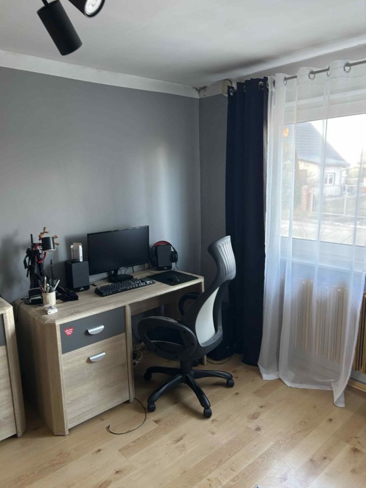 dom wolnostojący, 3 pokoje Wielotów. Zdjęcie 5