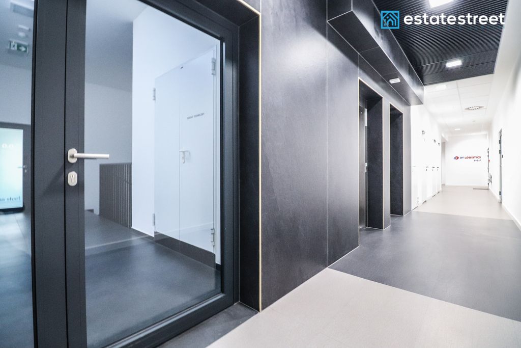 Biuro Kraków Łagiewniki-Borek Fałęcki, ul. Józefa Marcika. Zdjęcie 12