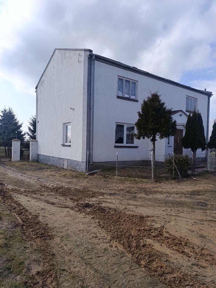 dom wolnostojący, 3 pokoje Chalin. Zdjęcie 1