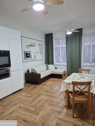 Mieszkanie 3-pokojowe Szczecin Centrum, ul. Monte Cassino. Zdjęcie 1